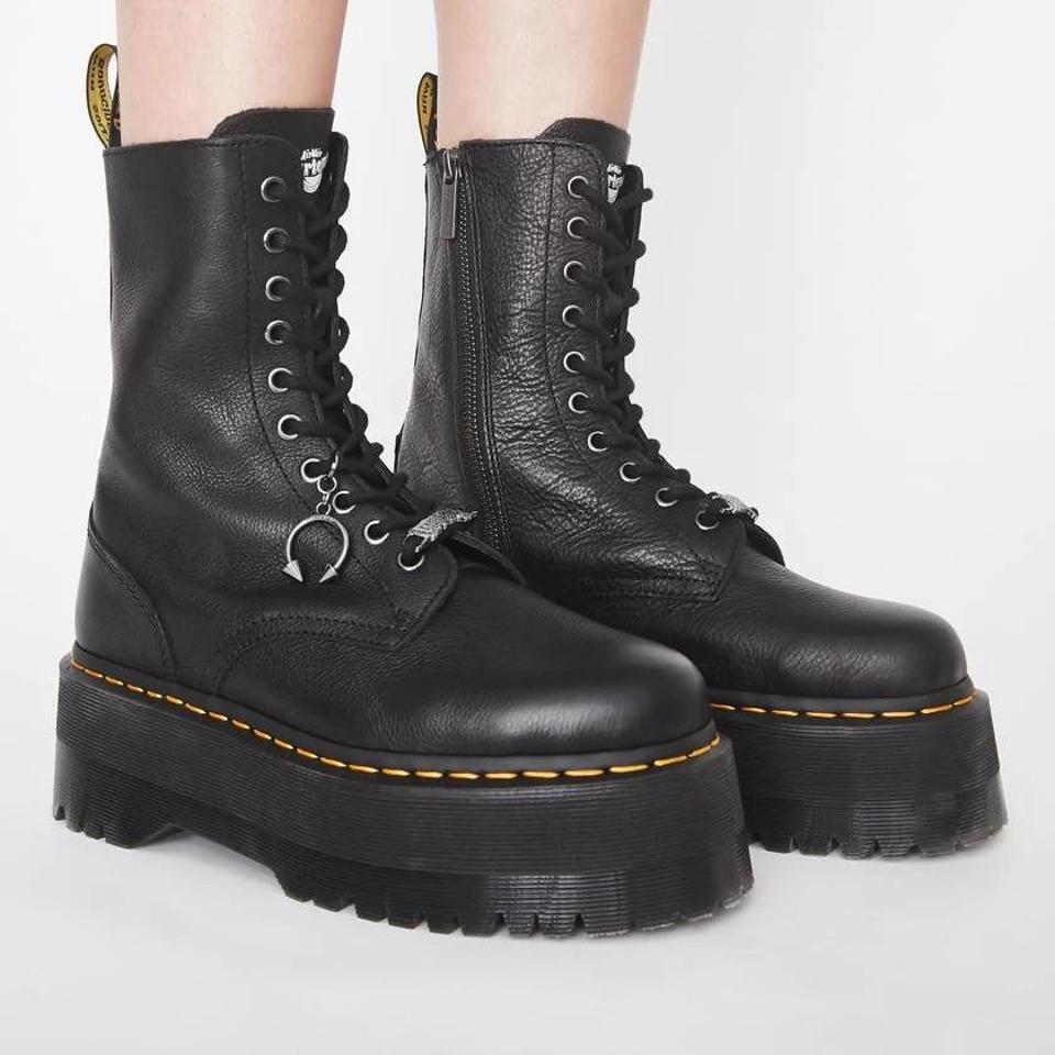 Dr martens dollskill Clearance