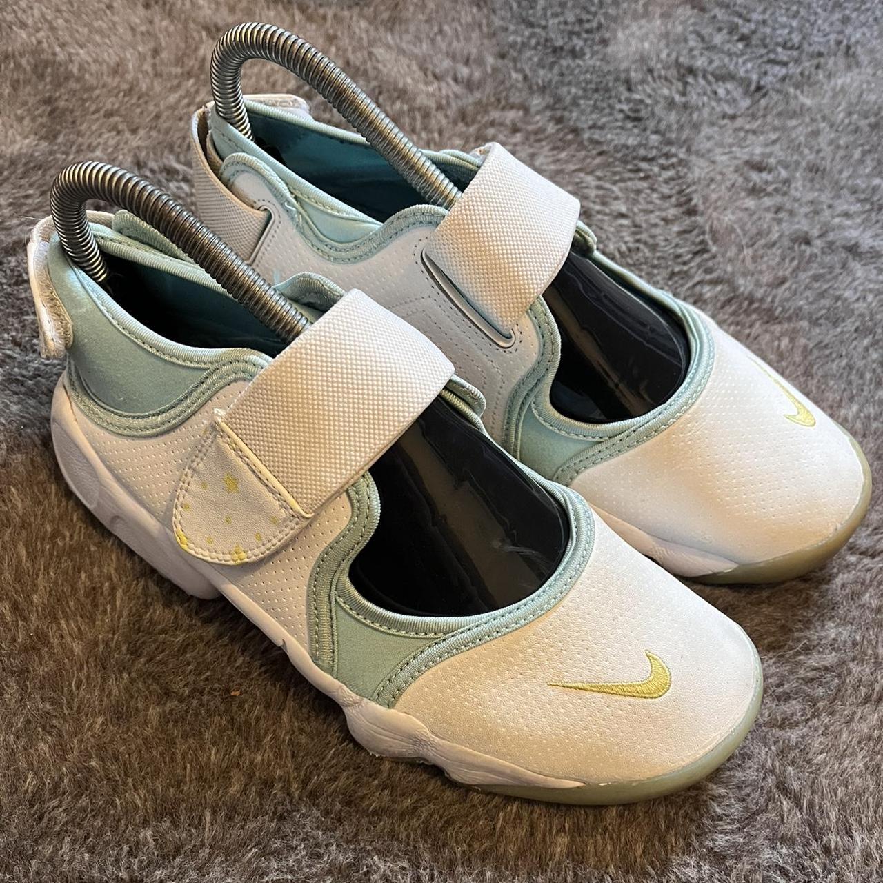 mens nike air rift trainers