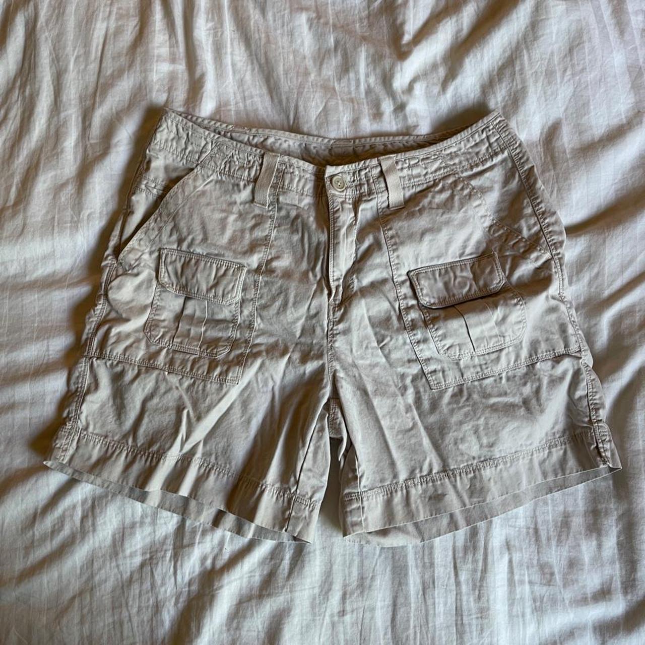 G.h. bass women's vintage cream and white sportswear y2_k shorts