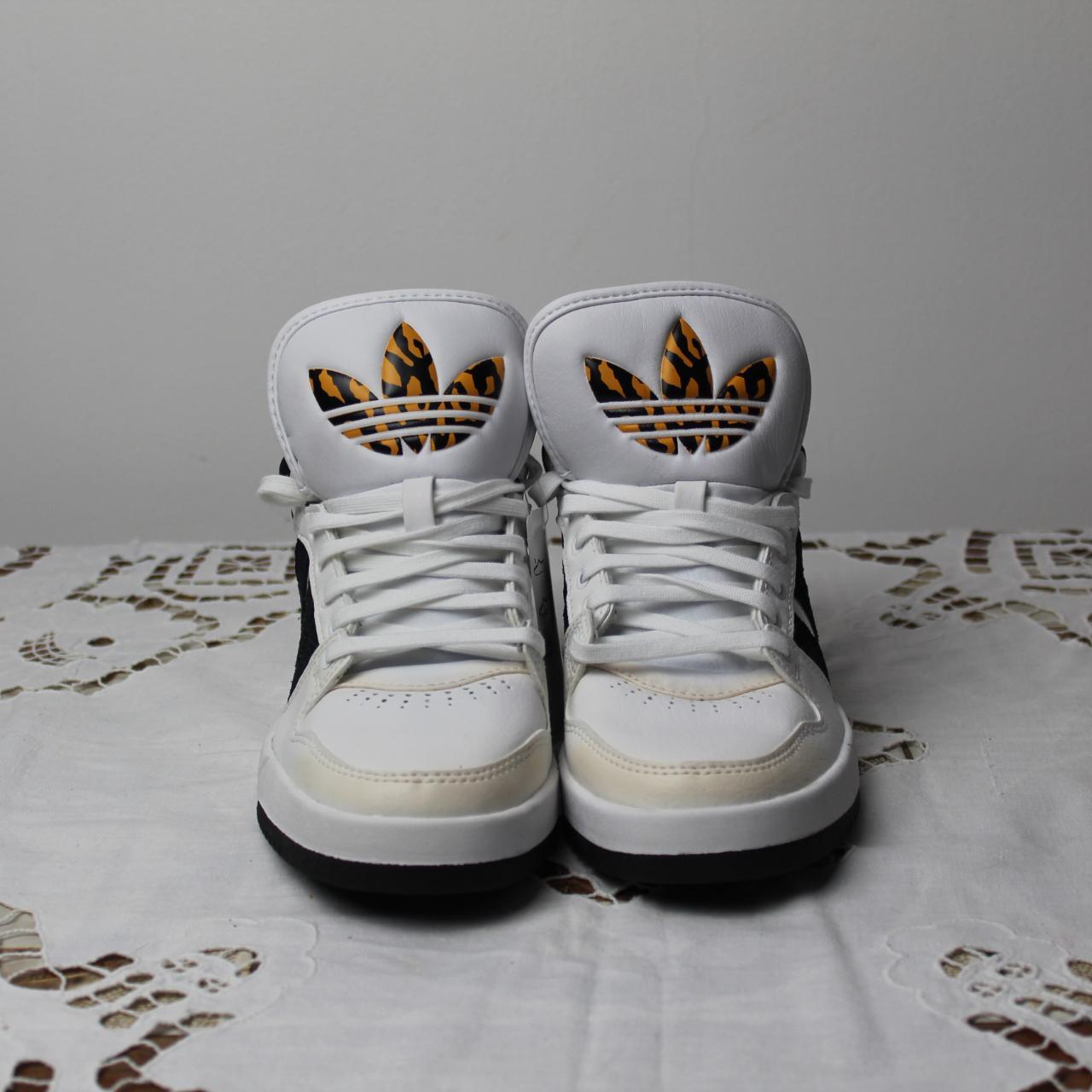 Adidas court attitude k best sale