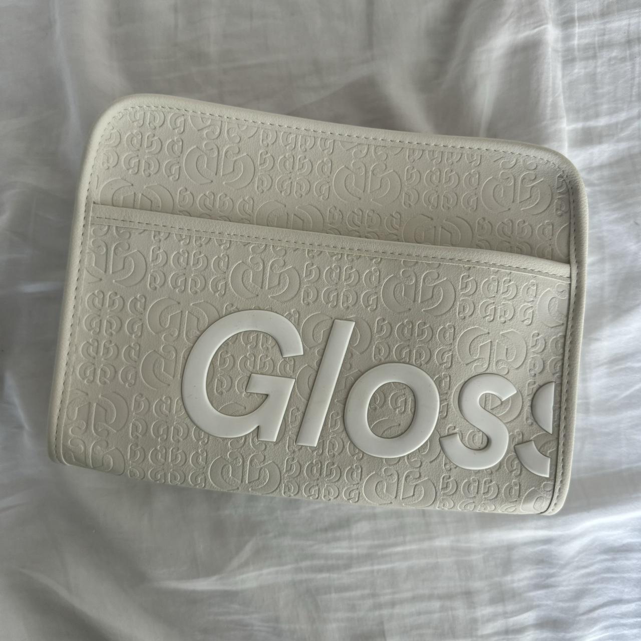 DM Before Purchase Glossier RARE White Beauty Bag Depop   P0 