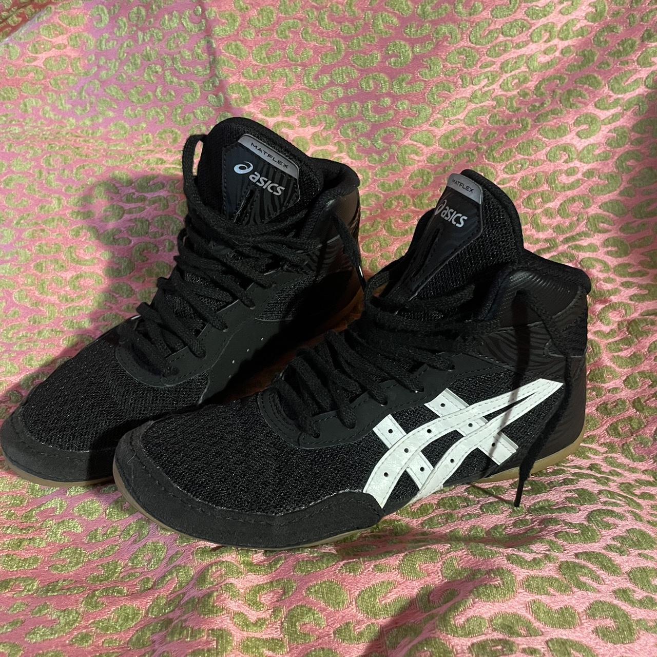 ASICS Women's Sneakers Black US – Black and white ASICS