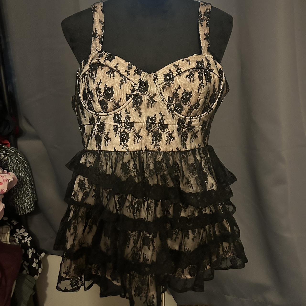 item listed by myclosetisexploding