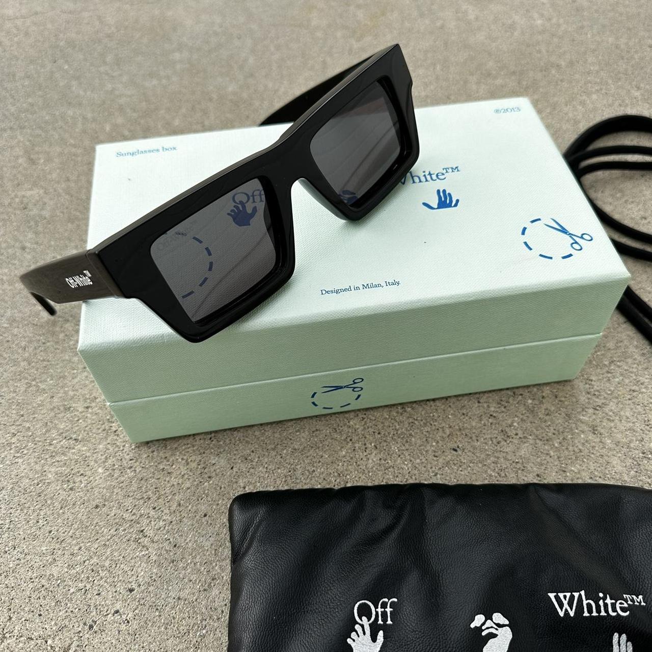 Off-White c/o Virgil Abloh Nassau Rectangle Frame Sunglasses in Black