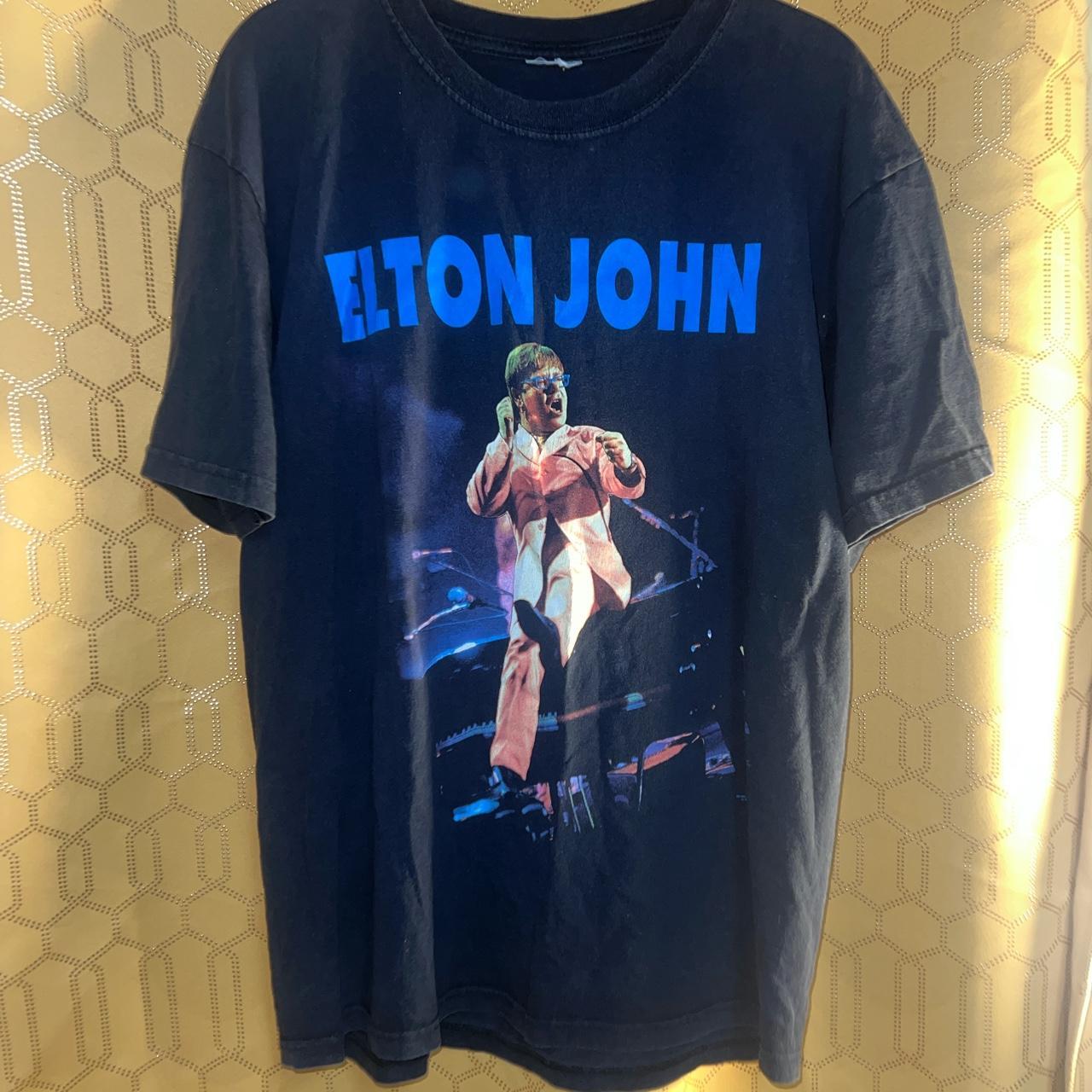 Vintage Elton John shirt! No Tags, but fits like a... - Depop