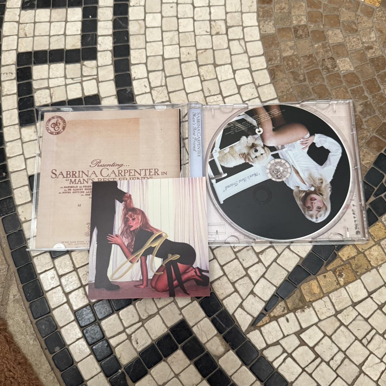 Lana Del Rey　直筆サイン入りCD Cd lana-del-rey-signed - Depop
