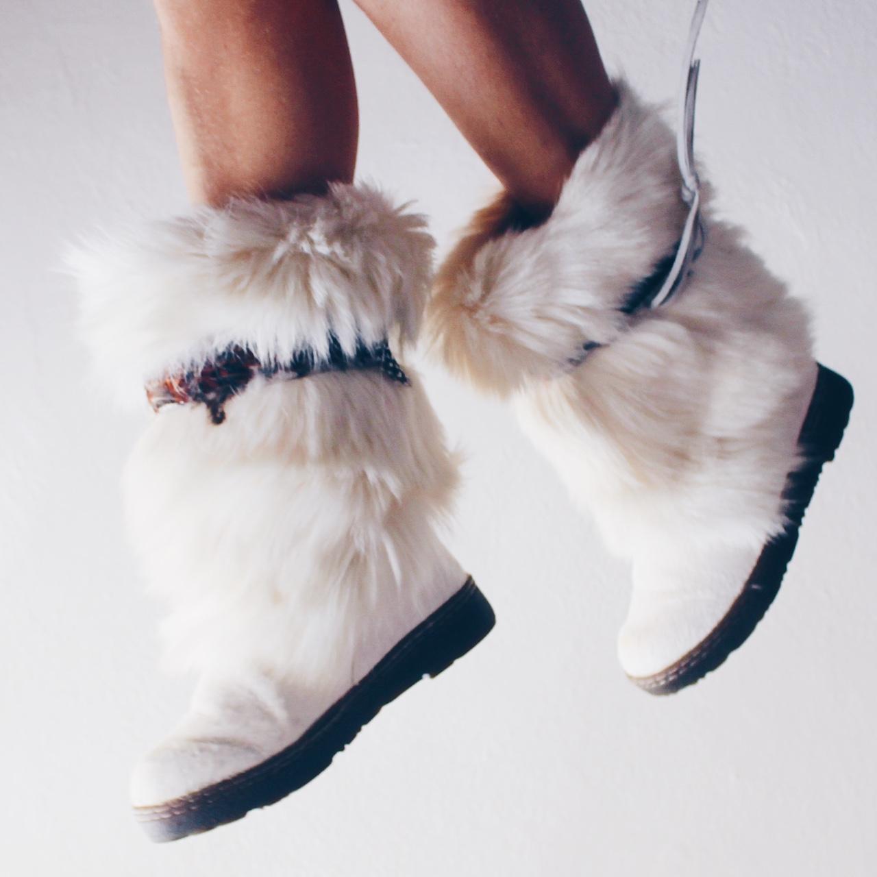 Bearpaw white fur boots best sale