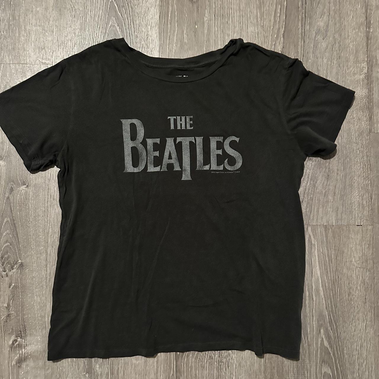 THE BEATLES band tee Charcoal grey white print Size... - Depop