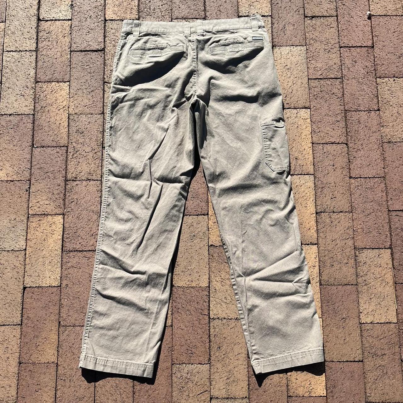 Y2k Columbia Sportswear Khakis🔥 Super clean pair of... - Depop