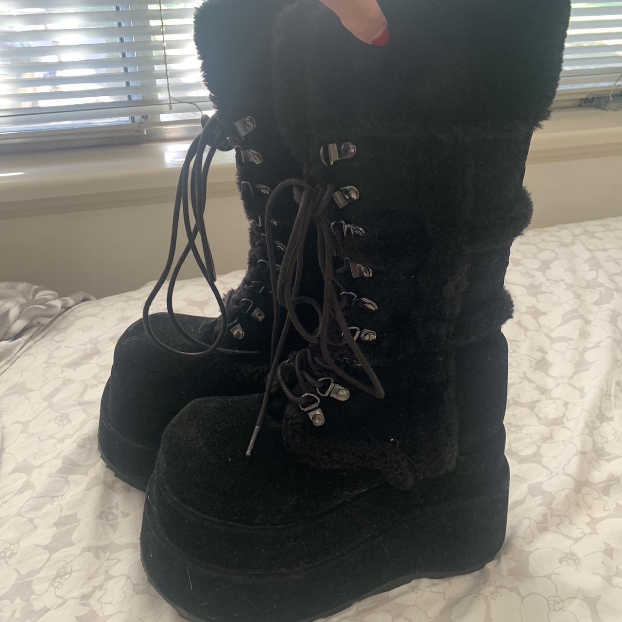 demonia bear 104 black