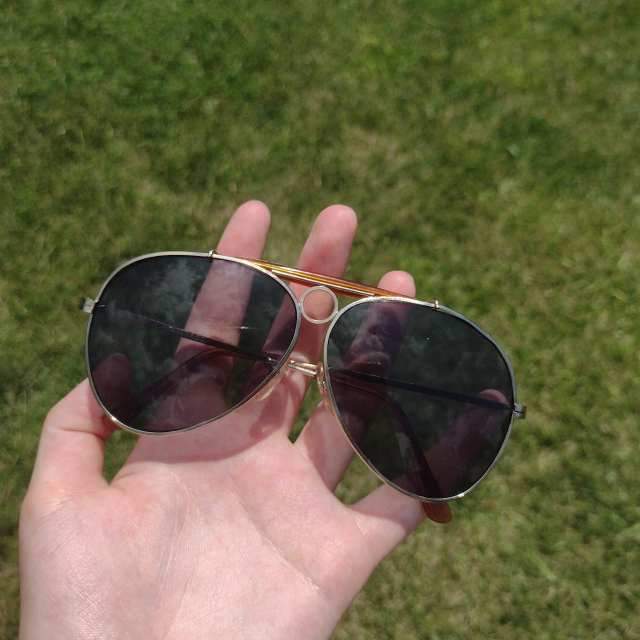Vintage 1980s Aviator Sunglasses These sunglasses... Depop