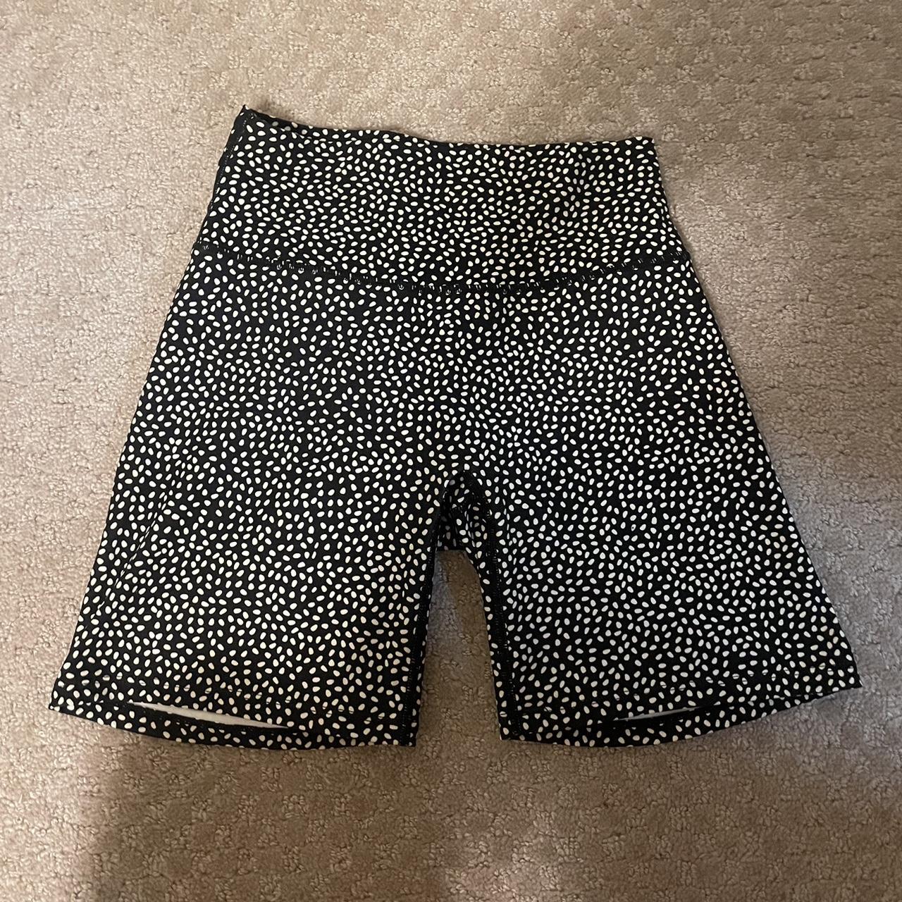Aoxjox workout shorts, size: s (fits like true Depop