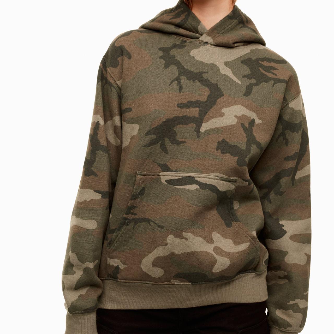 Camo Aritzia TNA The Perfect Hoodie Size S. Super