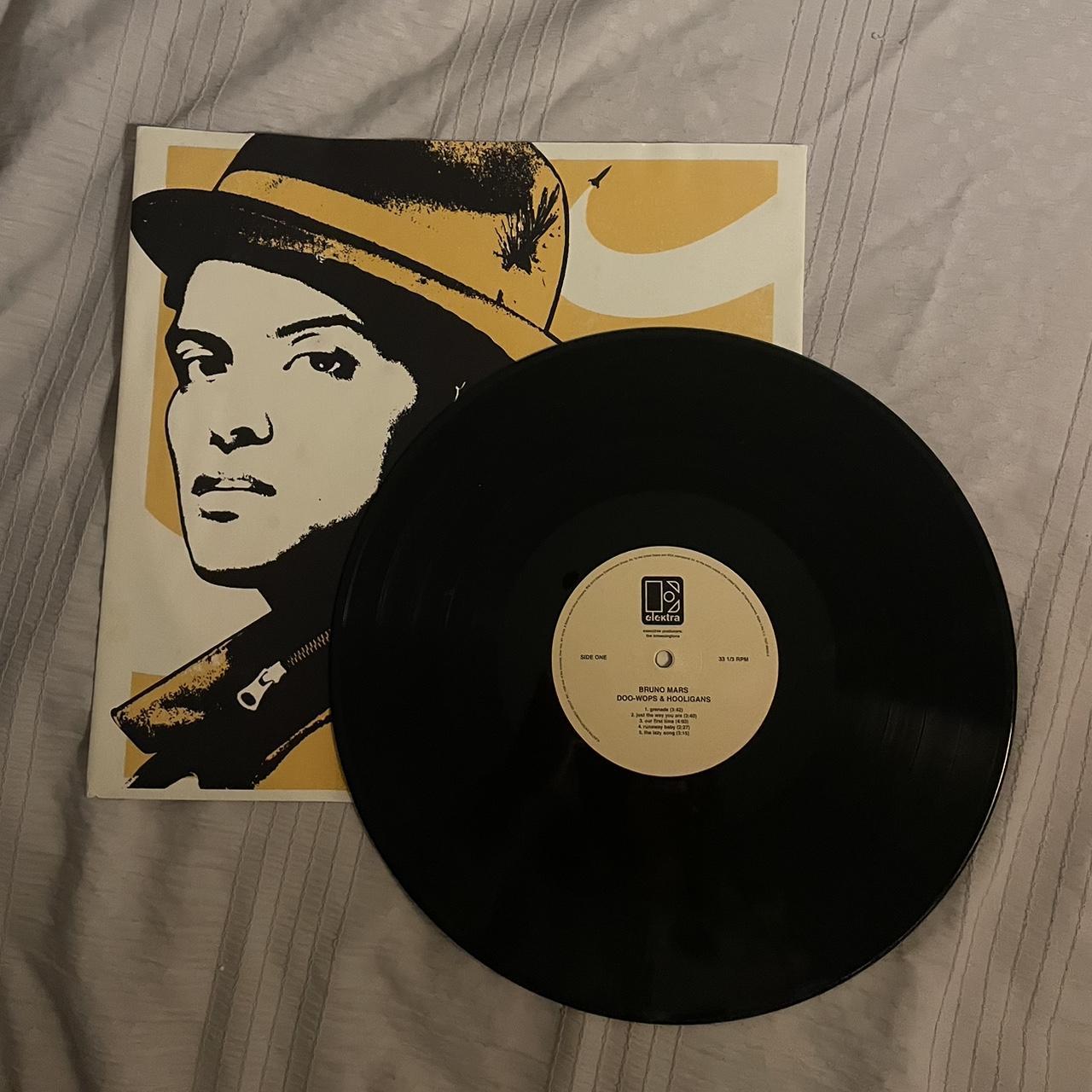 Black Cds-and-vinyl | Depop