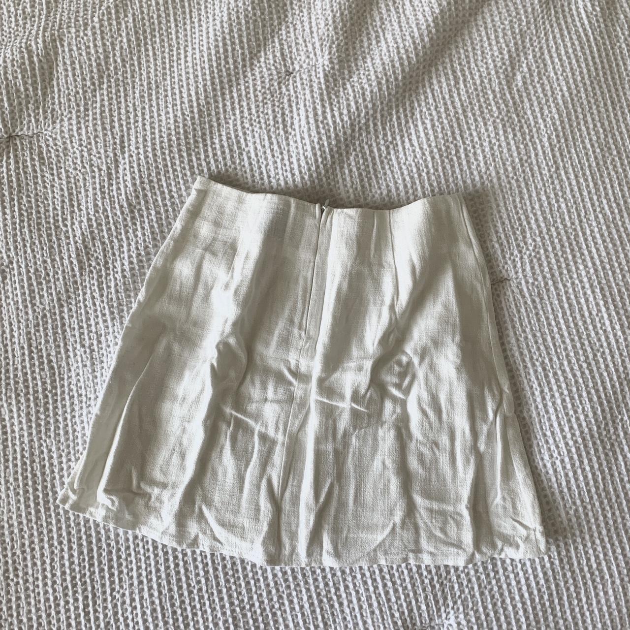 Princess Polly Women's White Skirt | Depop