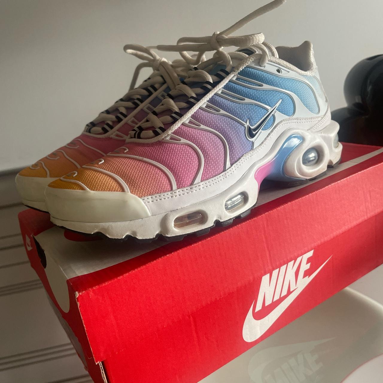 Pink and blue tns best sale