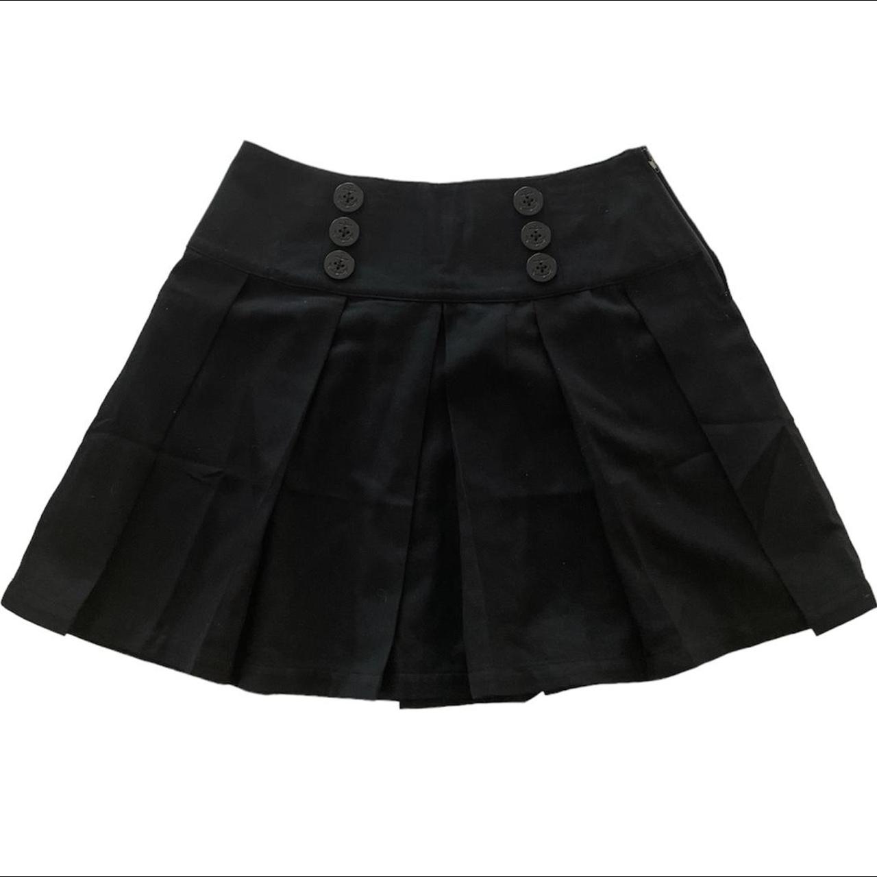 Hot Topic Women's Black Skirt Depop