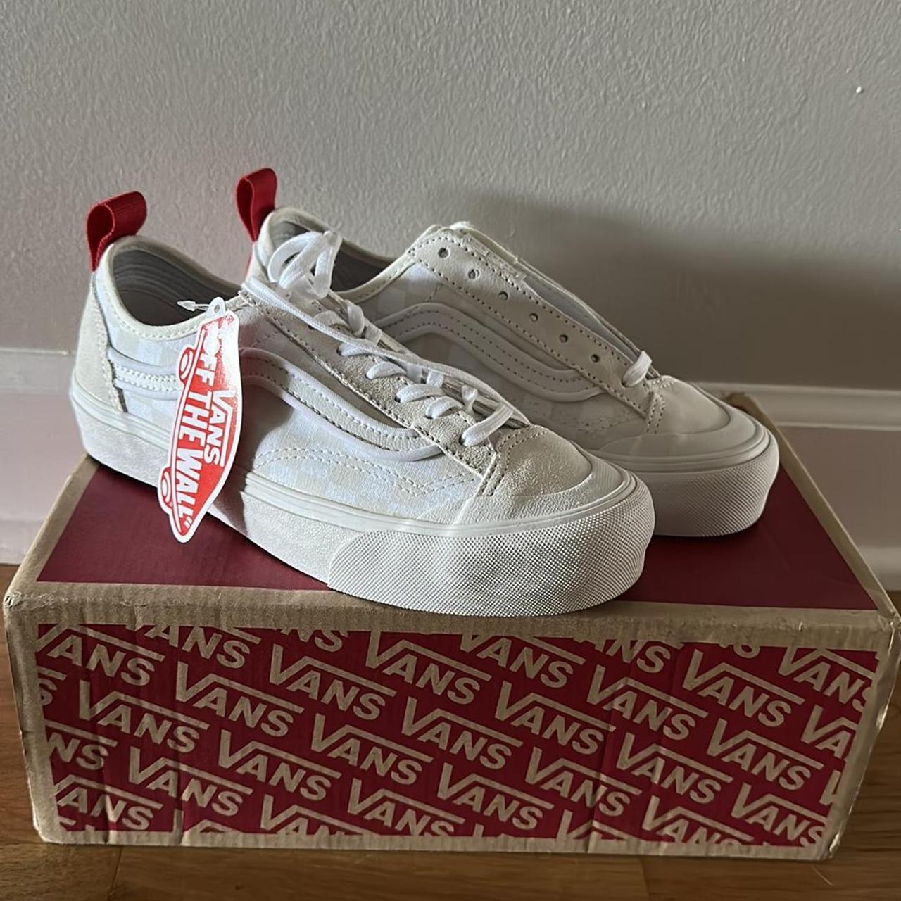 Vans Leila Hurst White Trainers NEVER WORN. BRAND