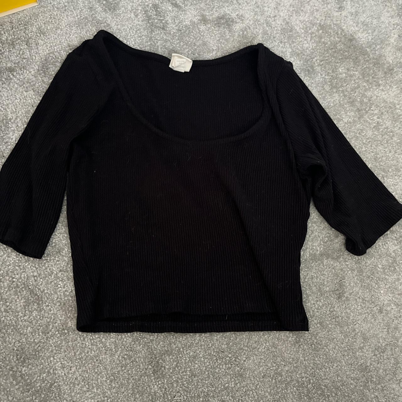 H&M ribbed black top with scoop neck and mid length - Depop