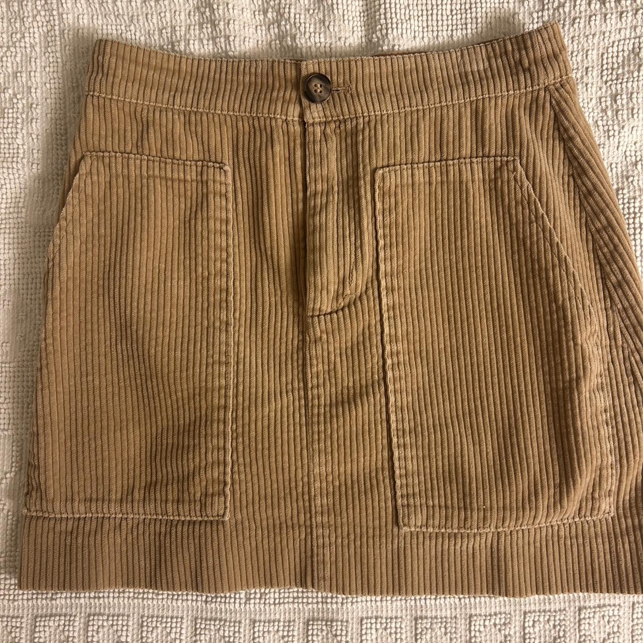 item listed by caiiielisabeth