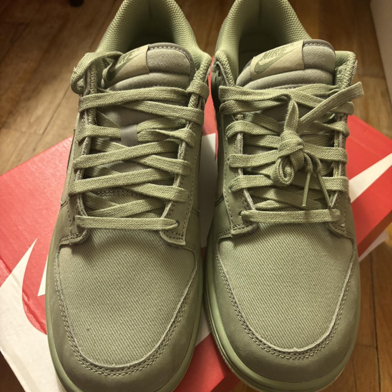 khaki green trainers nike