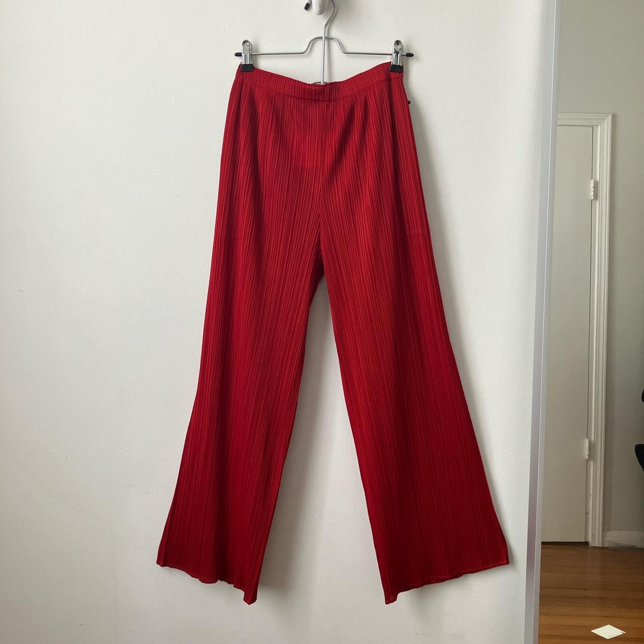 パンツ ISSEY MIYAKE PLEATS PLEASE RED PANTS Pleats Please Issey Miyake Piquant Cropped Trousers | Red