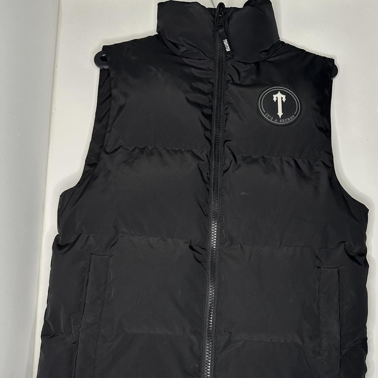 TRAPSTAR BLACK GILET SIZE... - Depop