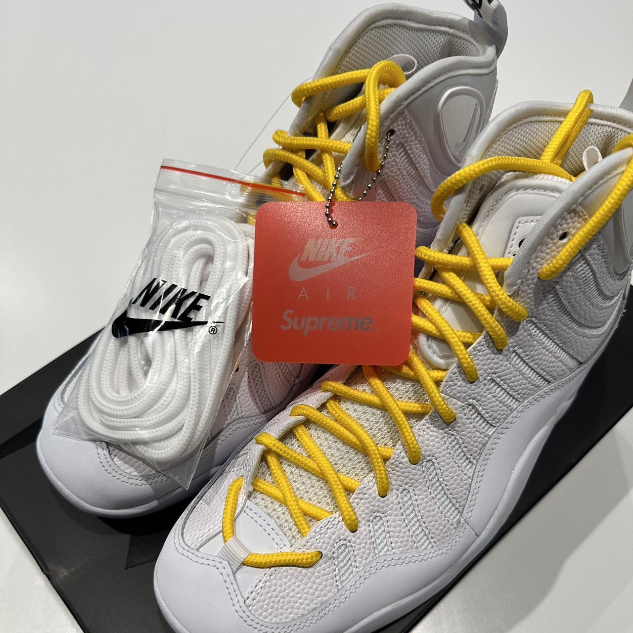 Supreme × Nike Air Bakin White/Amarillo SUPREME Nike x Air Bakin