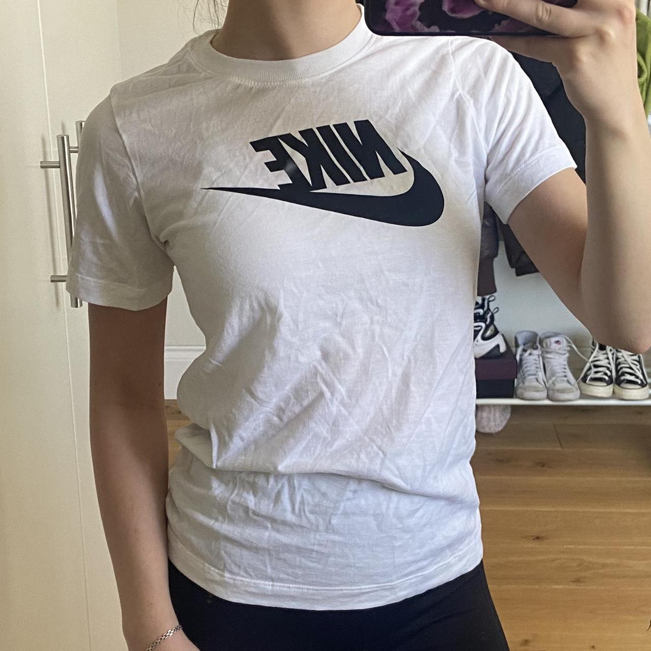 womens nike shirt white