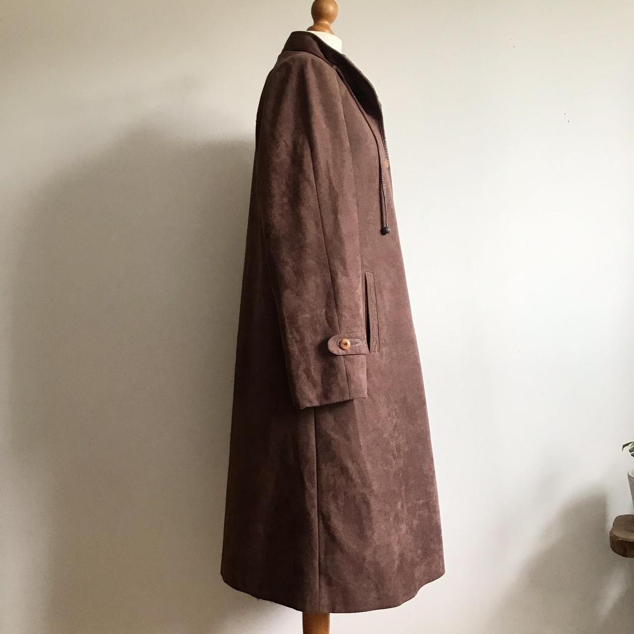 Vintage brown, faux shearling coat Thinner cottony... - Depop