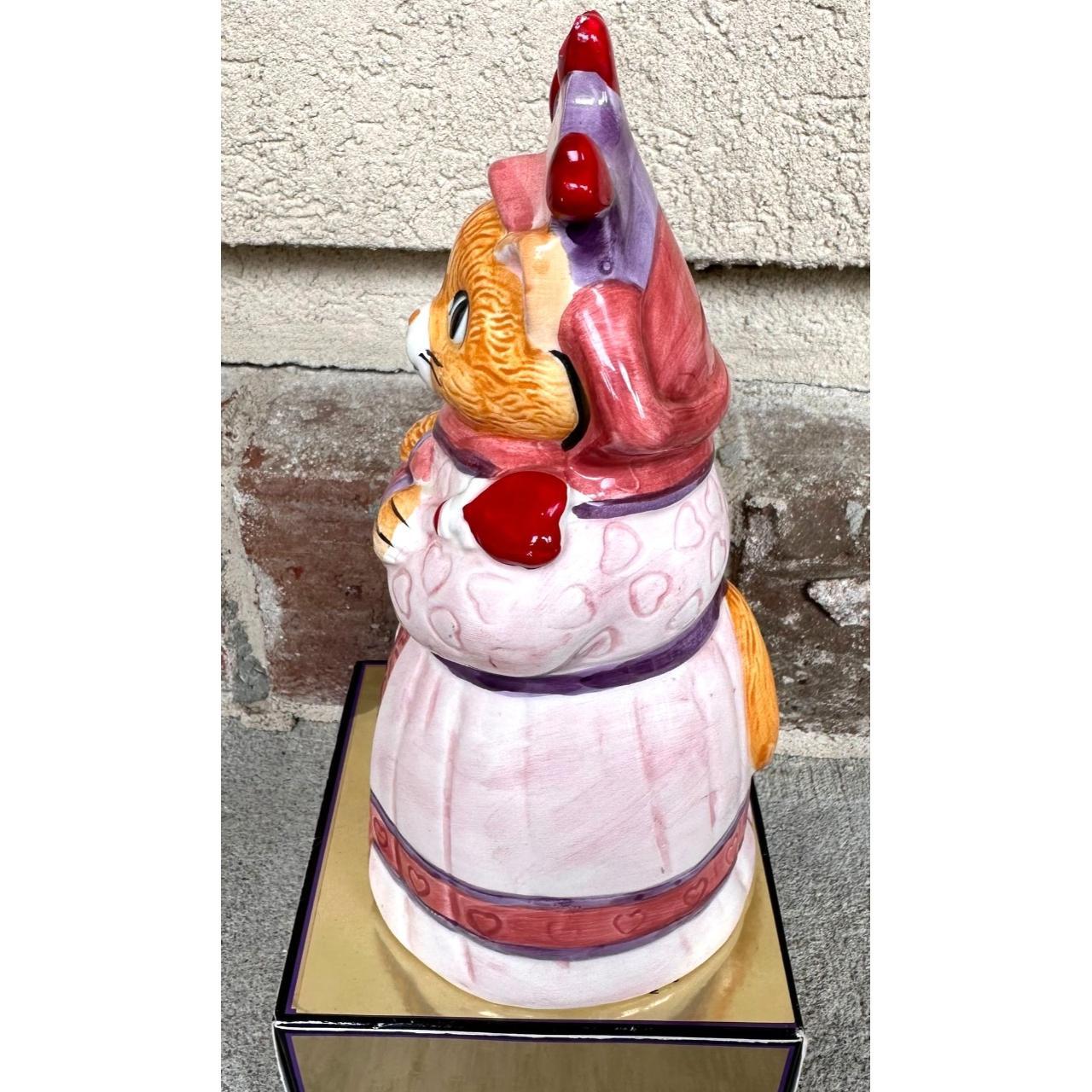 Shafford Mother Goose Bank Figurine Queen Of Hearts... - Depop