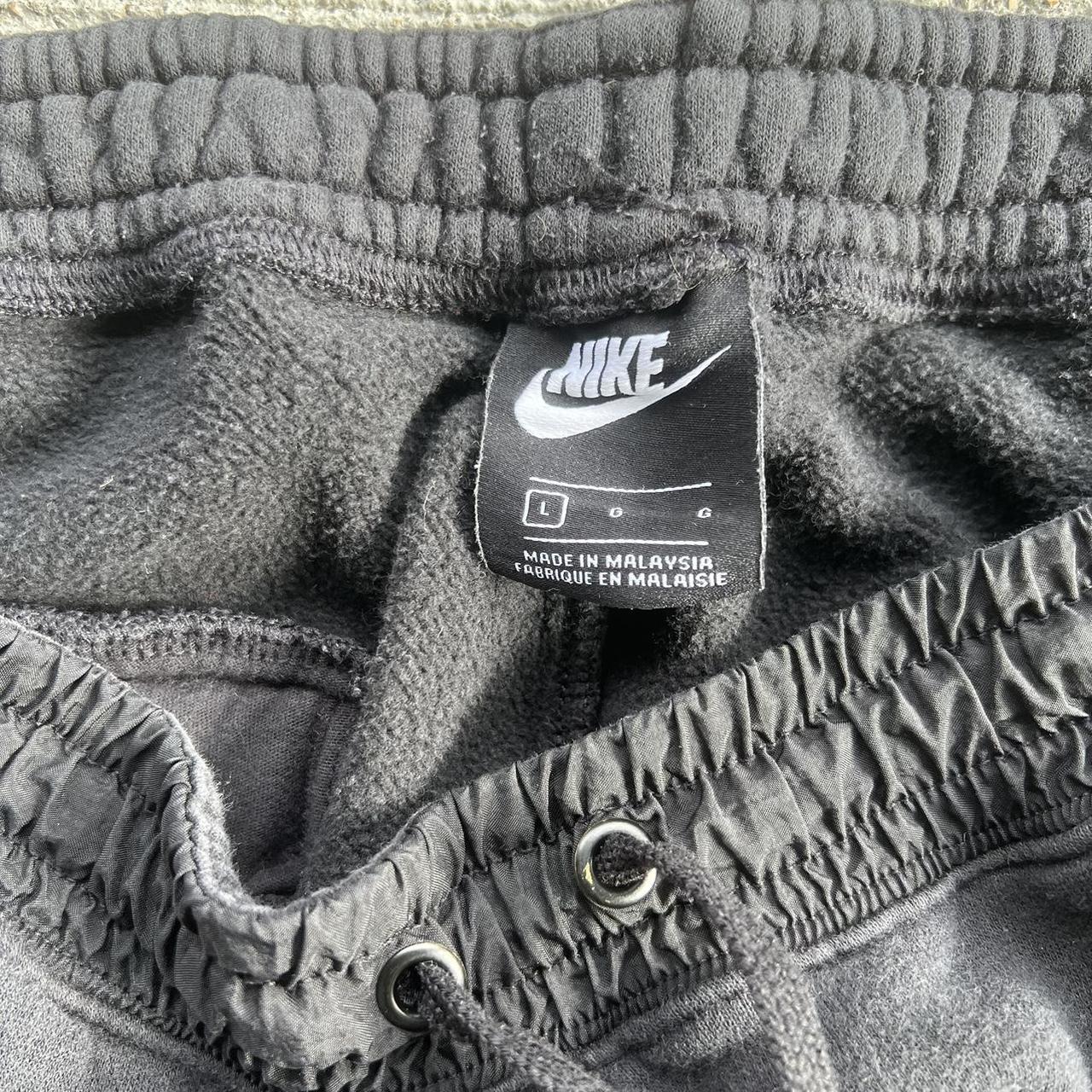 black nike jogger sweats