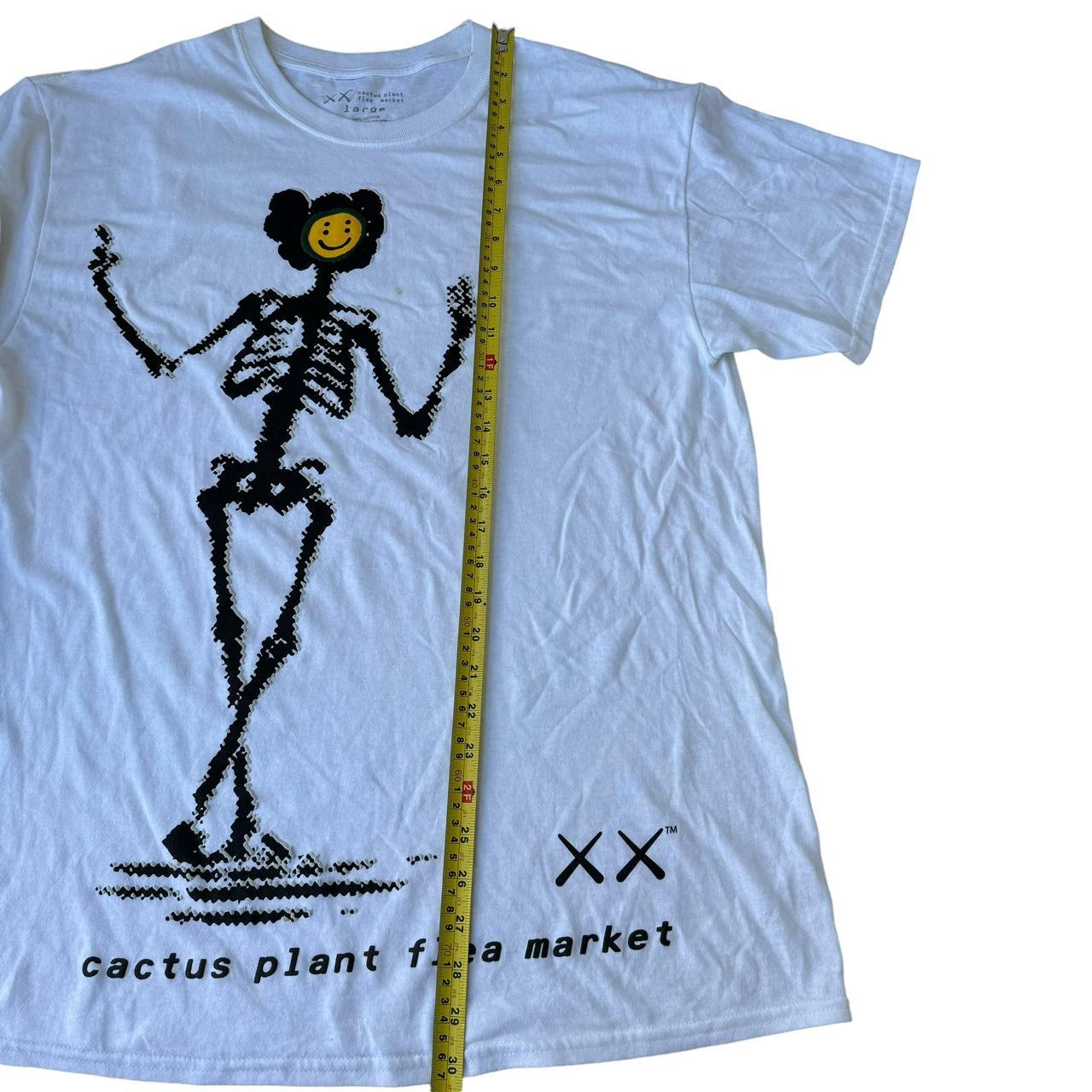 KAWS x outlets Cactus Plant Flea Market Happy-Faced Blue Skeleton T-shirt XL