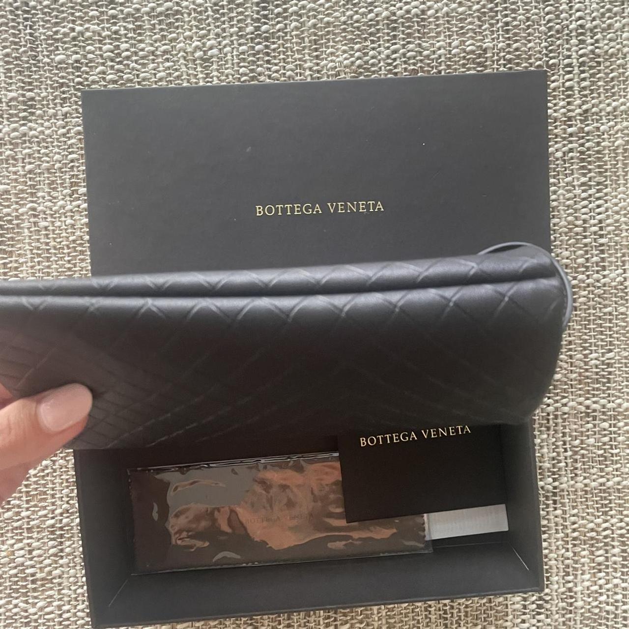 Bottega Veneta Exclusive Acetate Wrap-around Sunglasses in White | Lyst