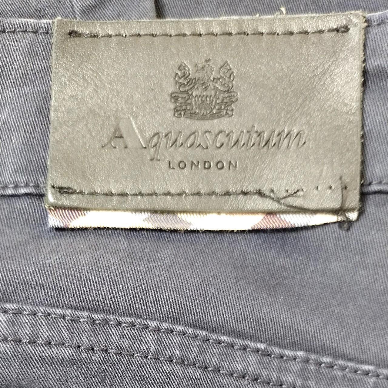 Ladies Aquascutum waist 27 leg 30