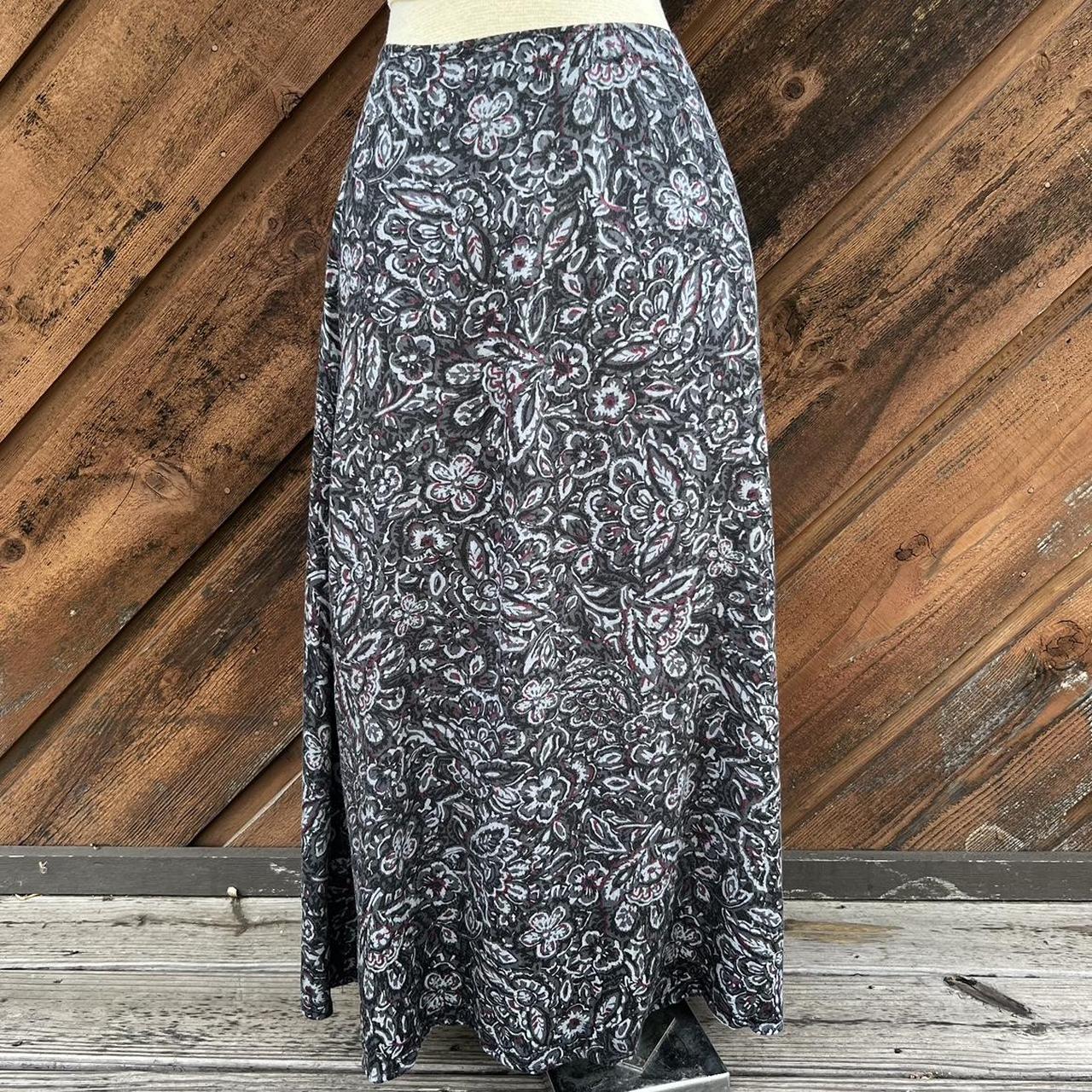 Long black 2024 skirt size 6