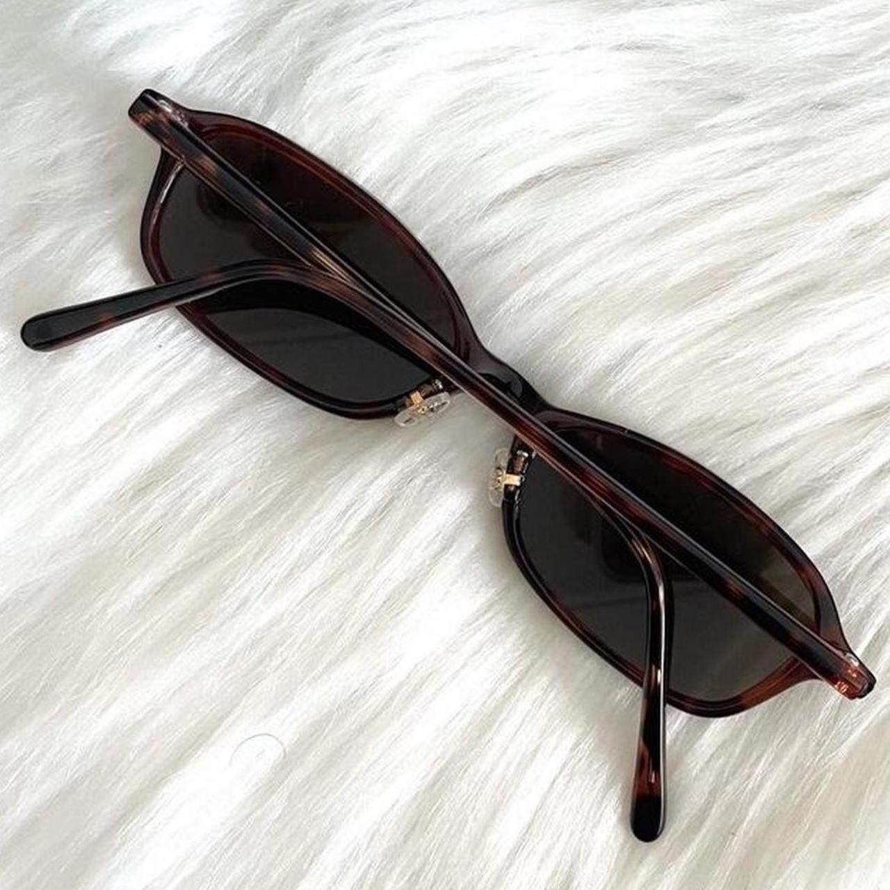 Vintage 90s Small Tortoiseshell Sunglasses Vintage Depop 