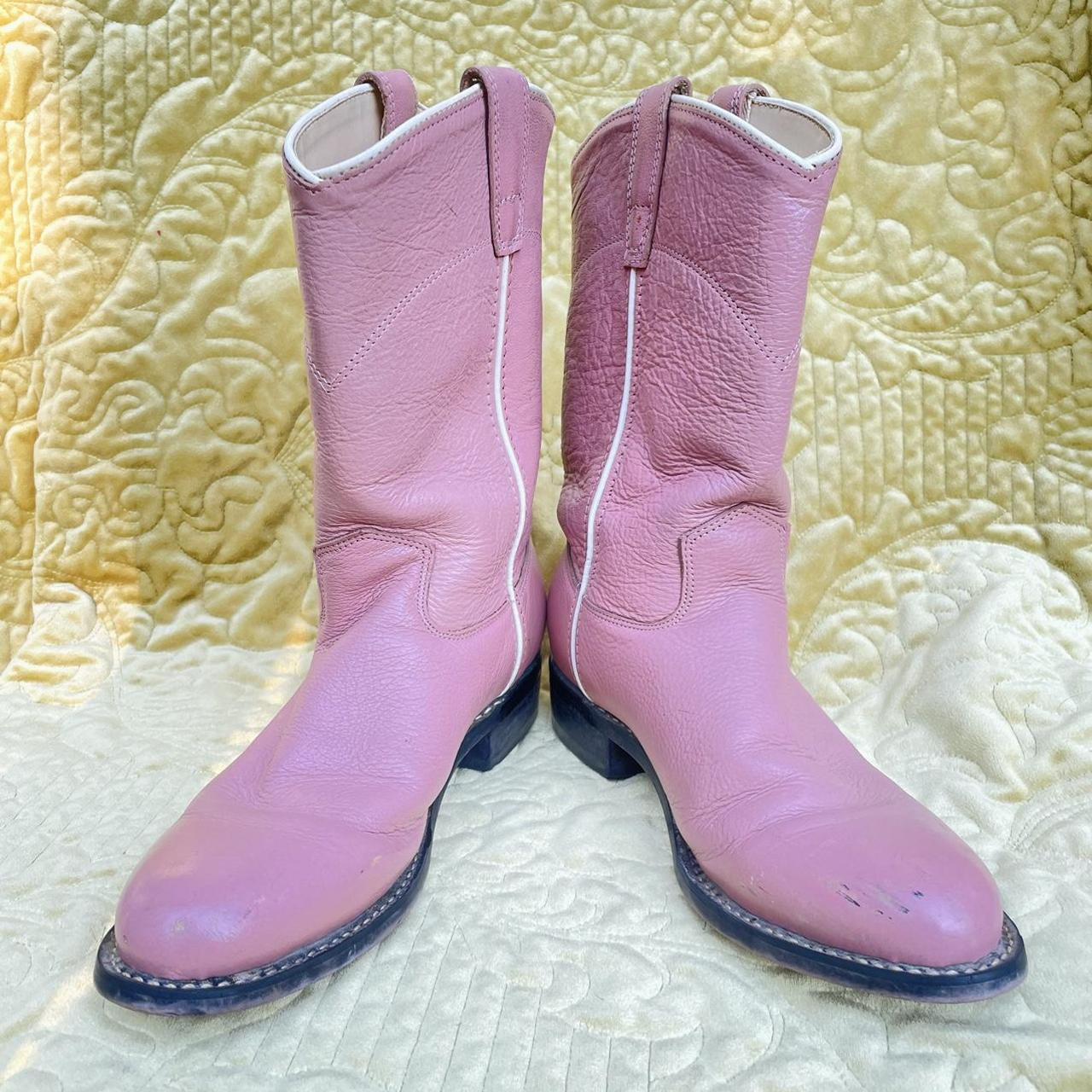 Vintage pink cowboy store boots