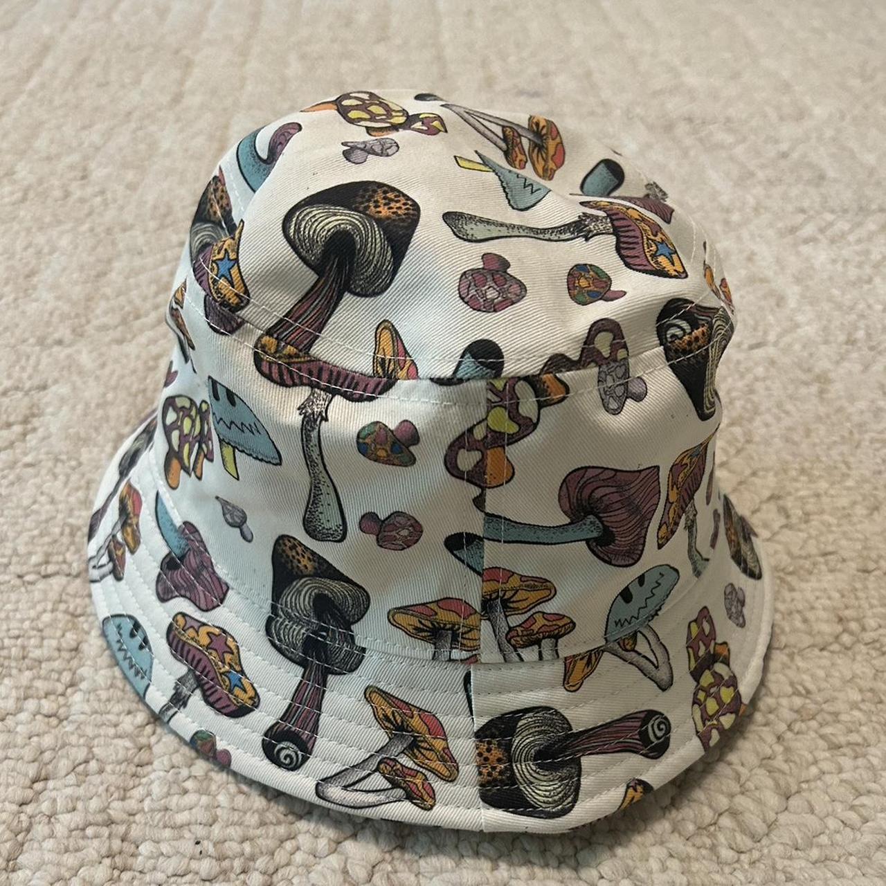Zumiez Men's White Hat Depop