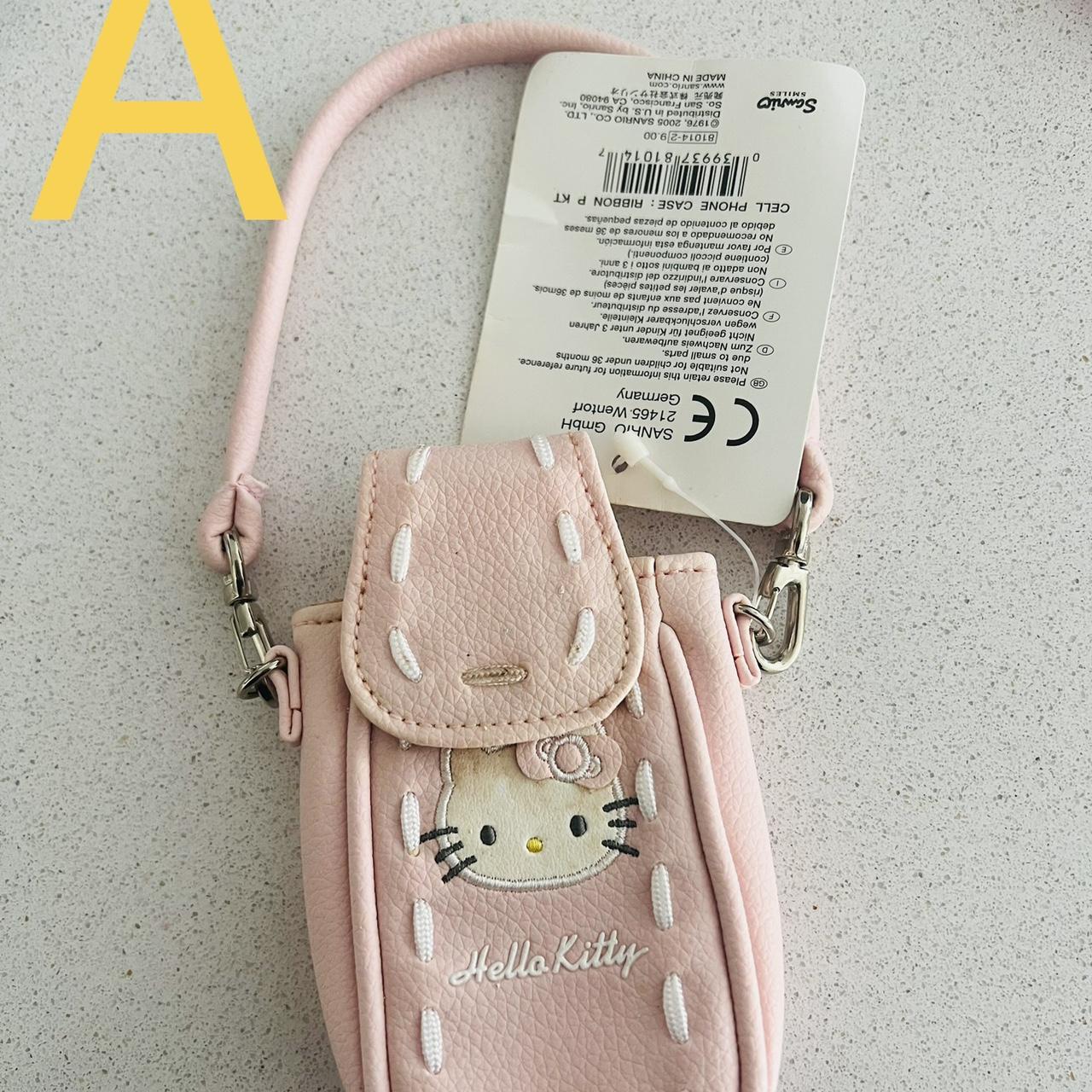 Hello kitty quilted Y2K shoulder bag from 2005 - Depop