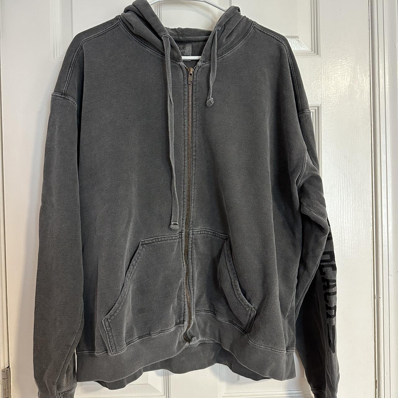 item listed by _laurenerica
