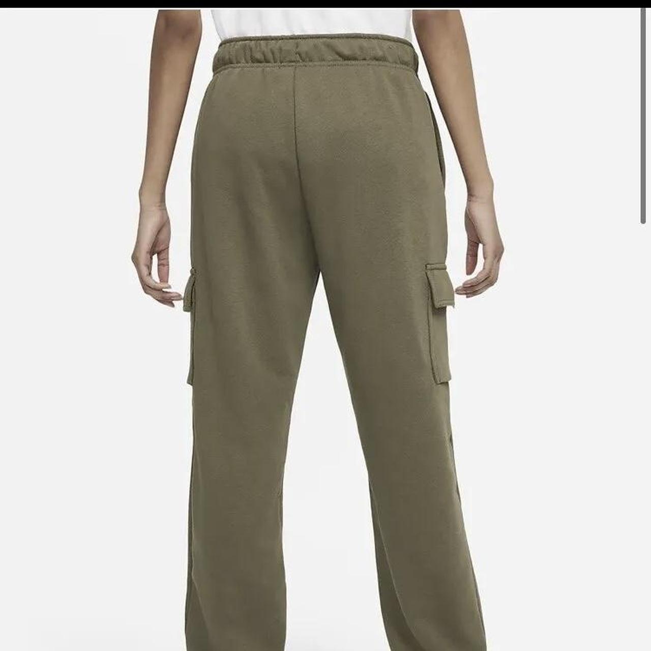 Nike Women's Khaki and Green Joggerstracksuits Depop