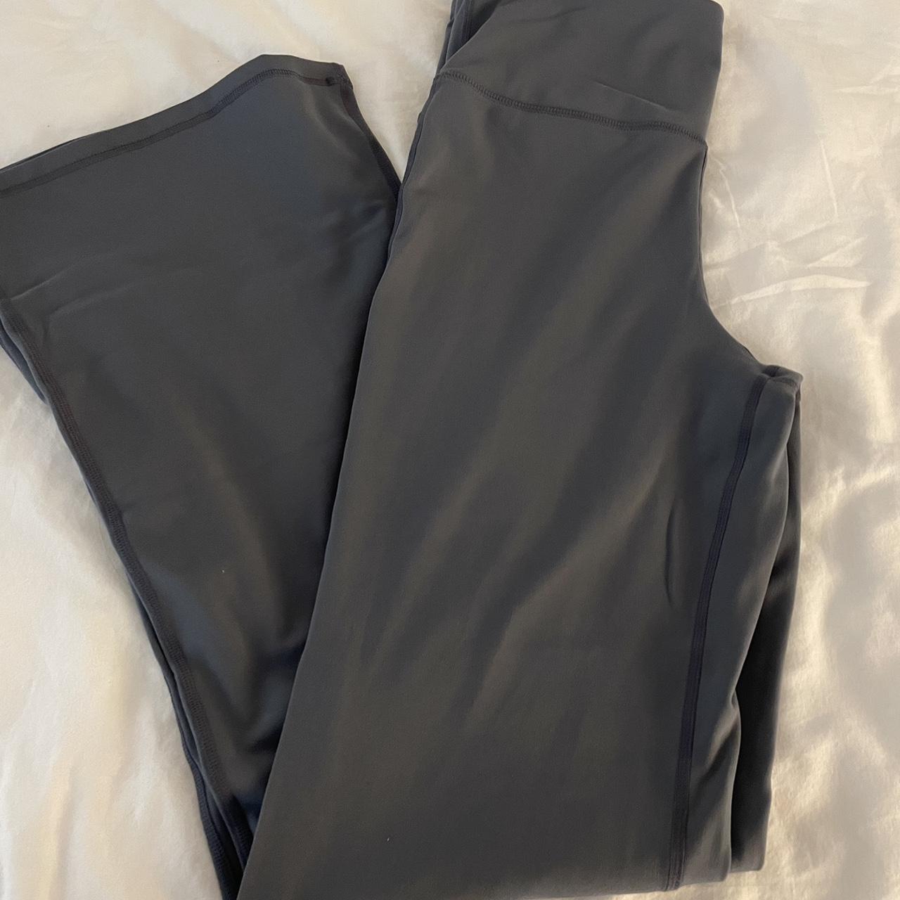 Gap Women's Grey Leggings Depop