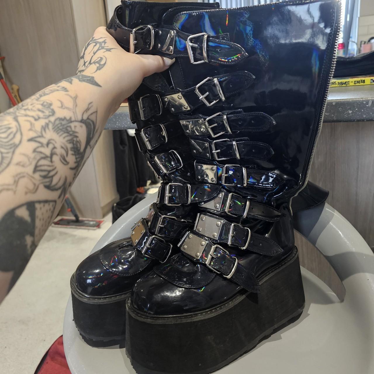 demonia damned 318 black hologram