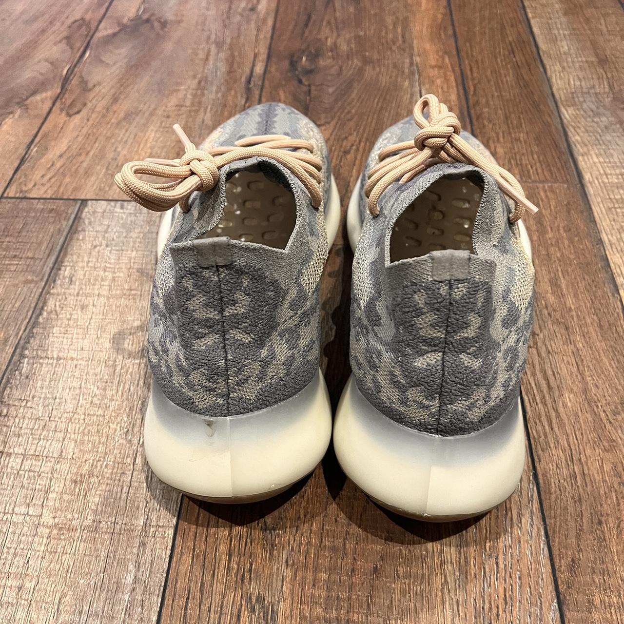 yeezy uk9