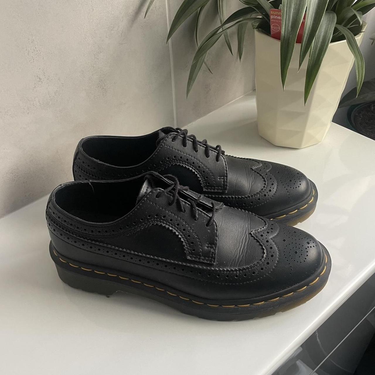 Dr martens vegan outlet brogues