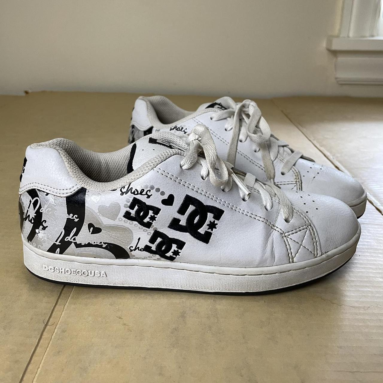 DC Shoes Women's White and Black Trainers