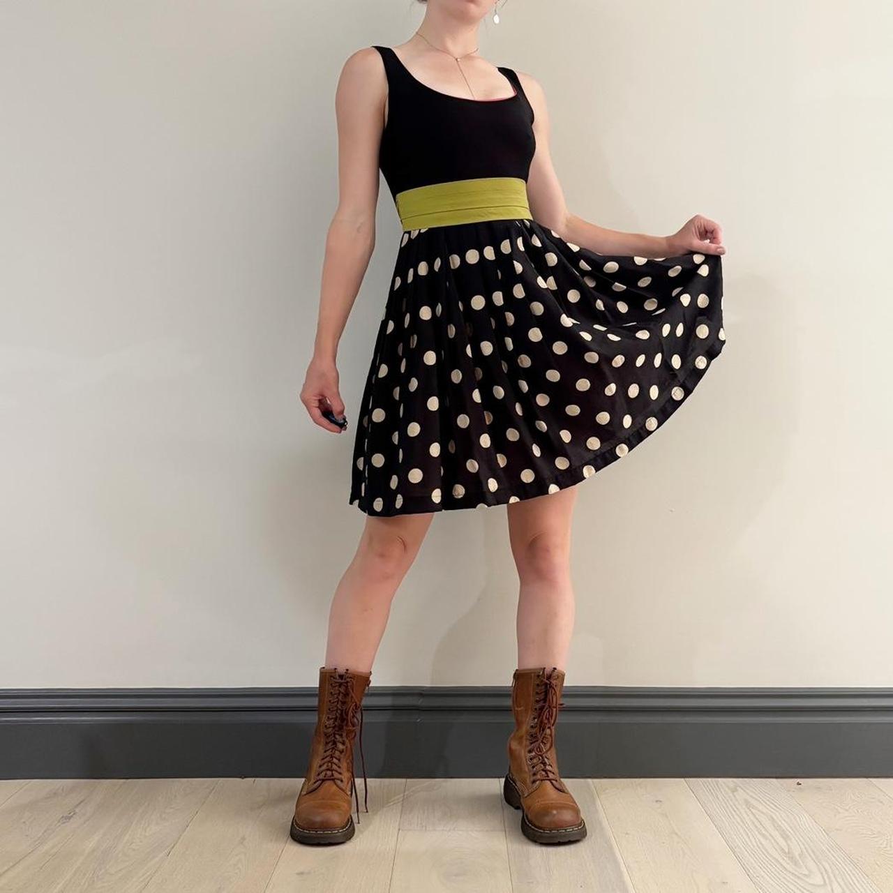 item listed by riptide_vintage