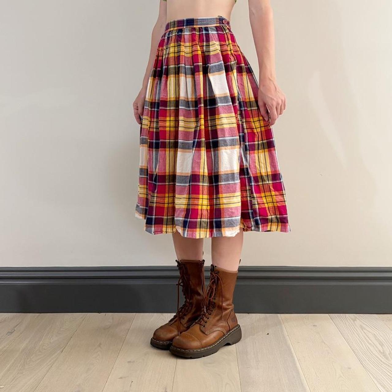 item listed by riptide_vintage