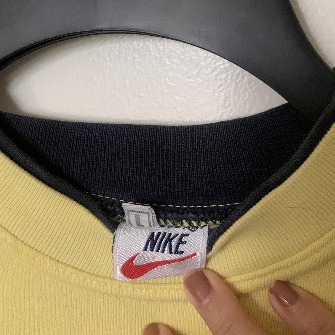 Nike spellout crewneck Yellow iconic streetwear